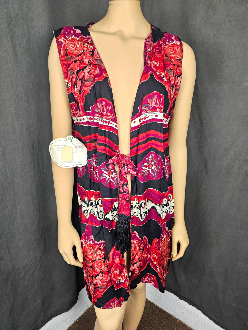 Poscy Tomato Plus 22/22 Floral Black Red Rayon Sleeveless V-Neck Shift pants set